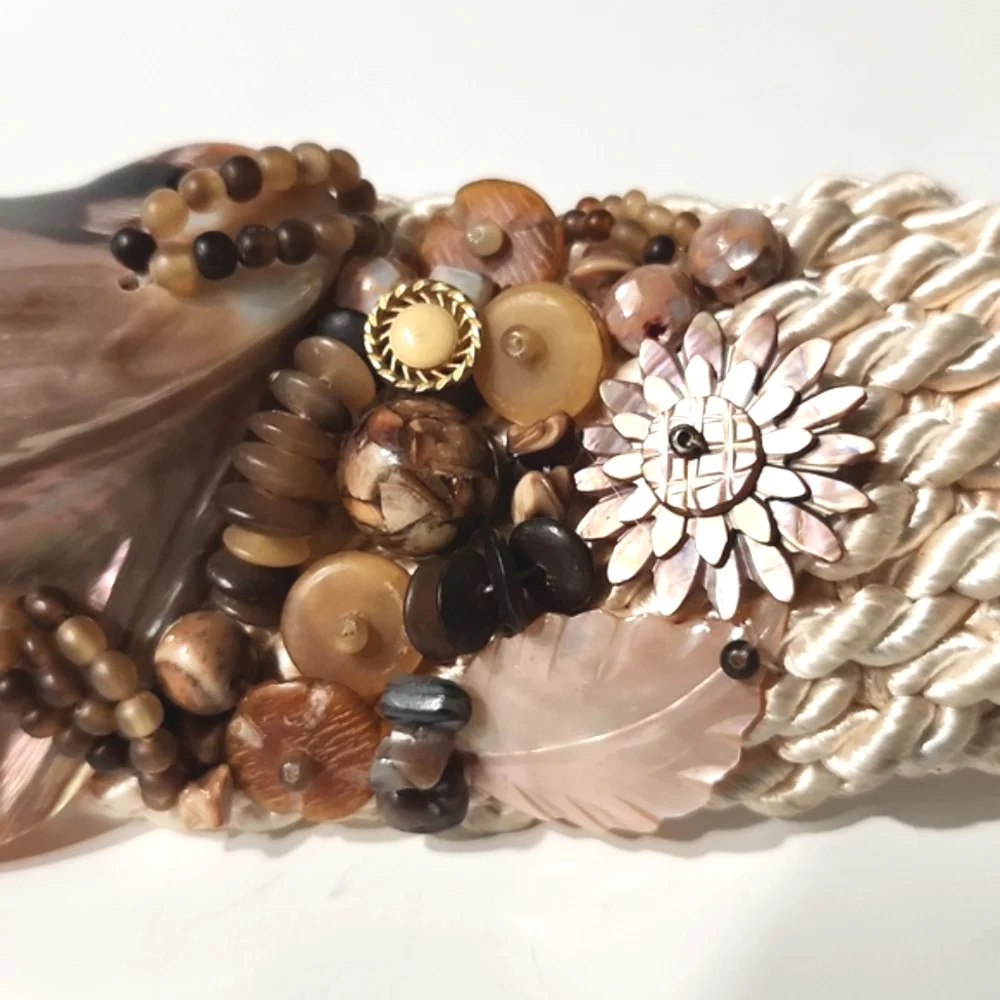 Vintage Stunning Seashell Centerpiece Braided Belt with Beads EUC!